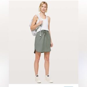 Lululemon Athletica Grey Sage On the Fly Skirt
